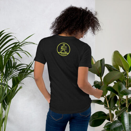 T-Shirt Unisex - Adventure Series Bear Climb - Image 4