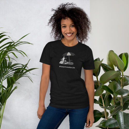T-Shirt Unisex - Adventure Series Hanging at the Beach - Image 2